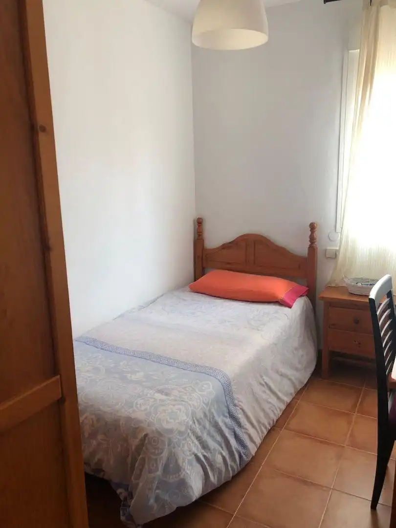 Habitación en Plaza Rio Tietar, 1, Santa Cristina - San Rafael Habitación en Plaza Rio Tietar, 1, Santa Cristina - San Rafael