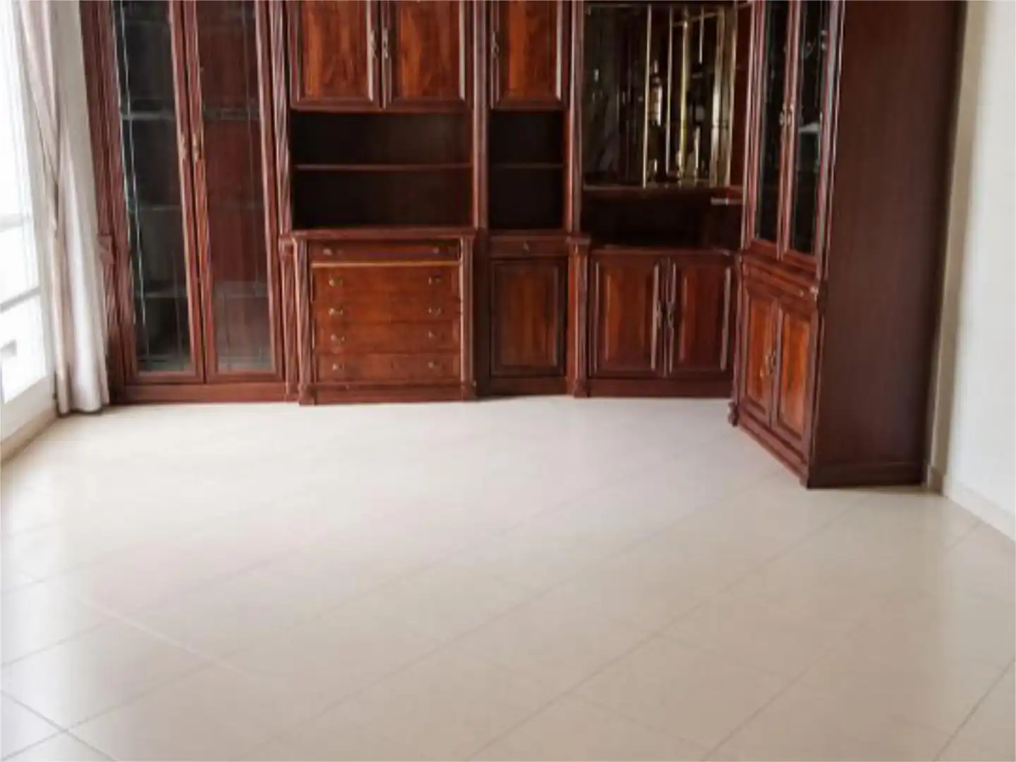 Habitación en Plaza Eugenio Hermoso, 3, Fuentepiña Sala de estar de Piso para compartir en Huelva con Aire acondicionado, Terraza y Amueblado
