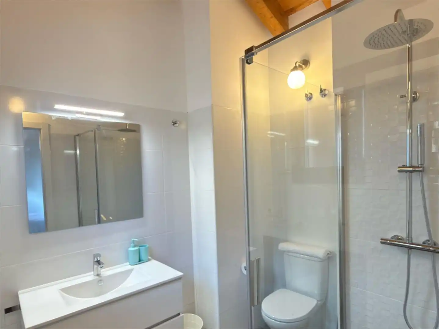 Baño de Piso de alquiler en Segovia con Calefacción, Amueblado y Balcón