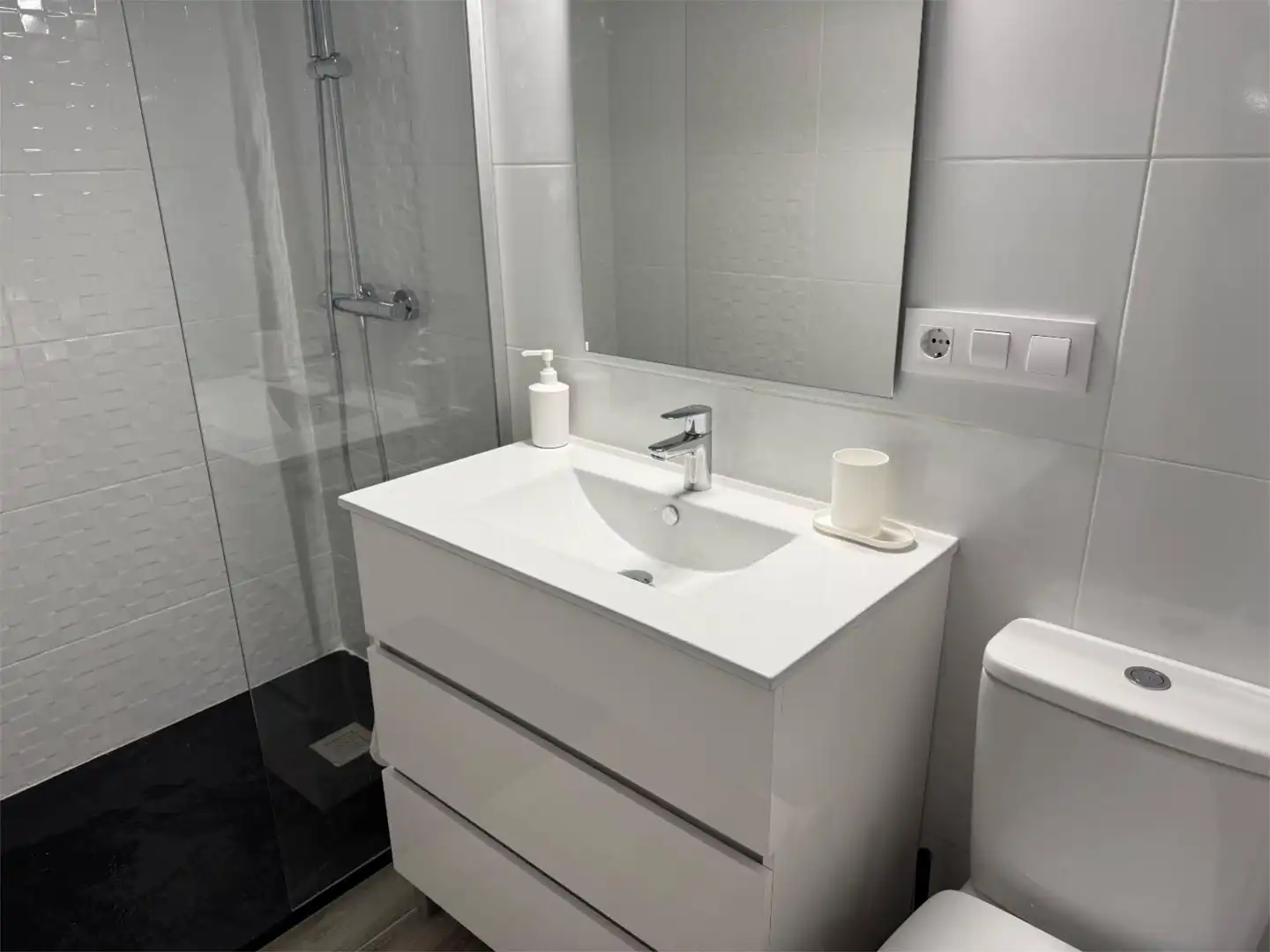 Baño de Piso de alquiler en Segovia con Calefacción, Amueblado y Balcón