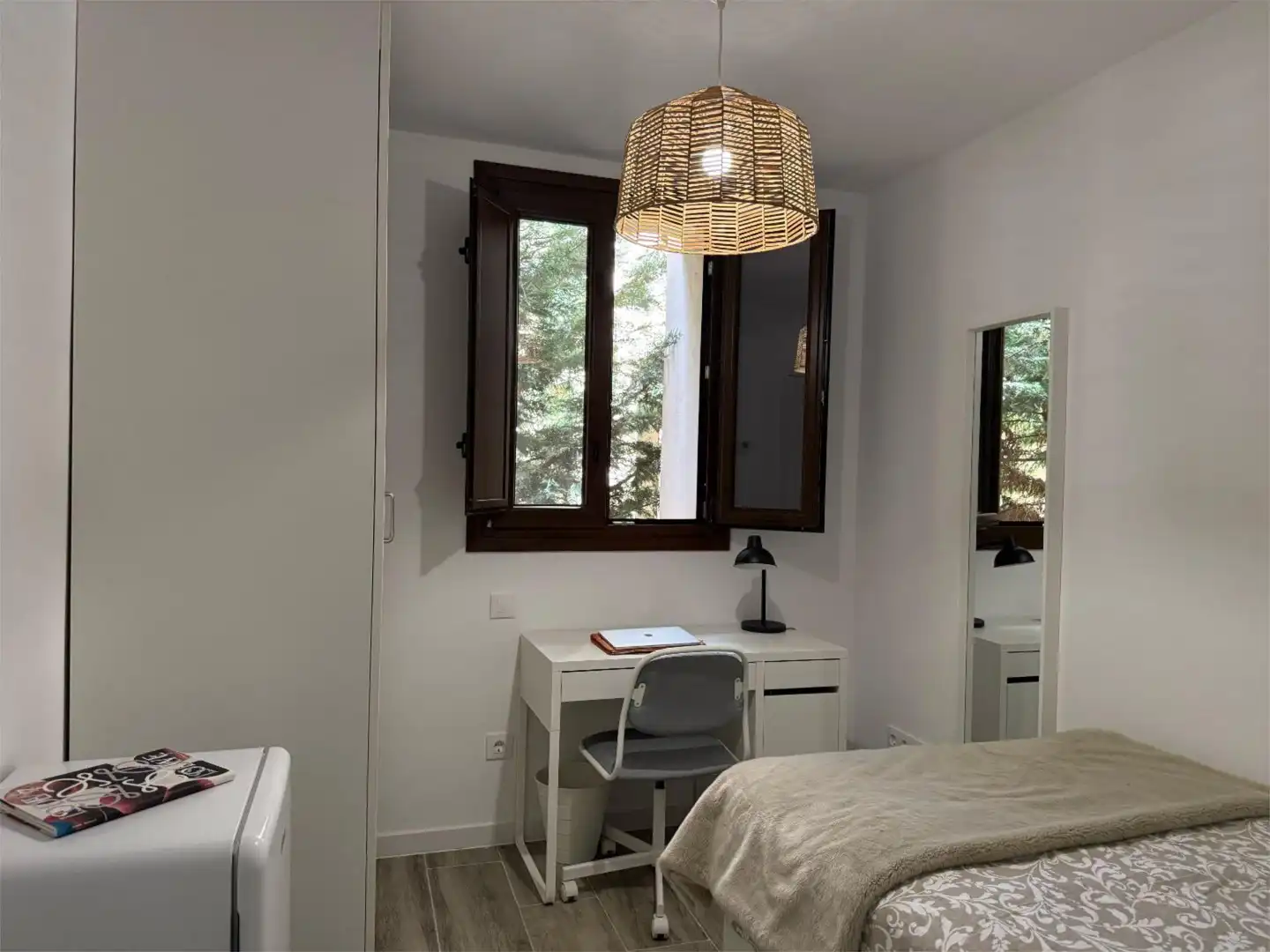 Habitación de Piso de alquiler en Segovia con Calefacción, Amueblado y Balcón