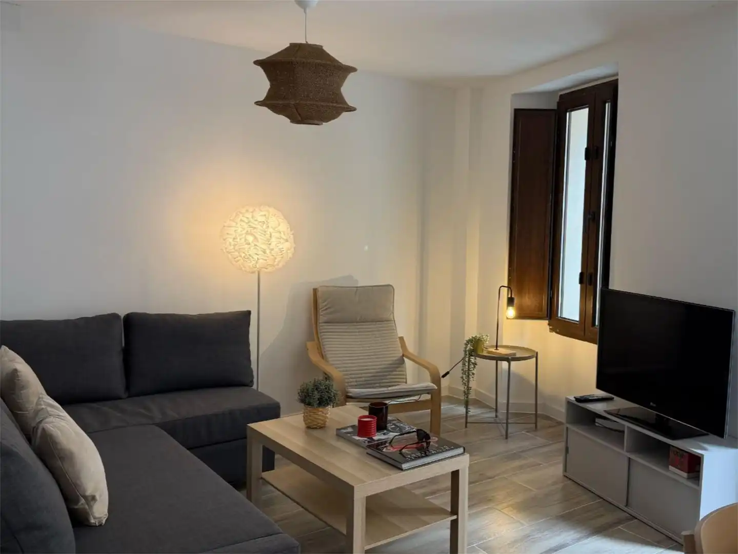 Sala de estar de Piso de alquiler en Segovia con Calefacción, Amueblado y Balcón