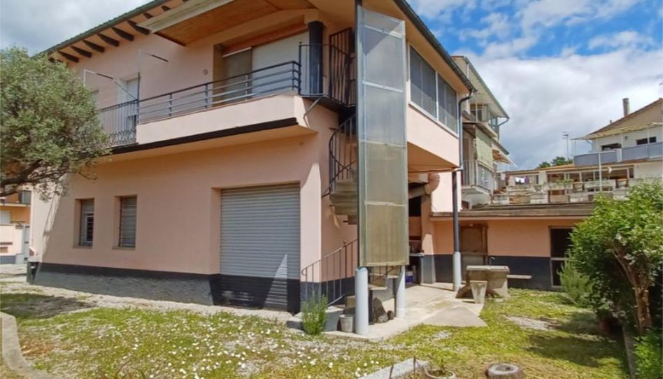 Detached homes for sale in Avinguda Sant Jordi, 252, Olot, Girona - image 1 Photo 1 of Detached homes for sale in Avinguda Sant Jordi, 252, Olot, Girona