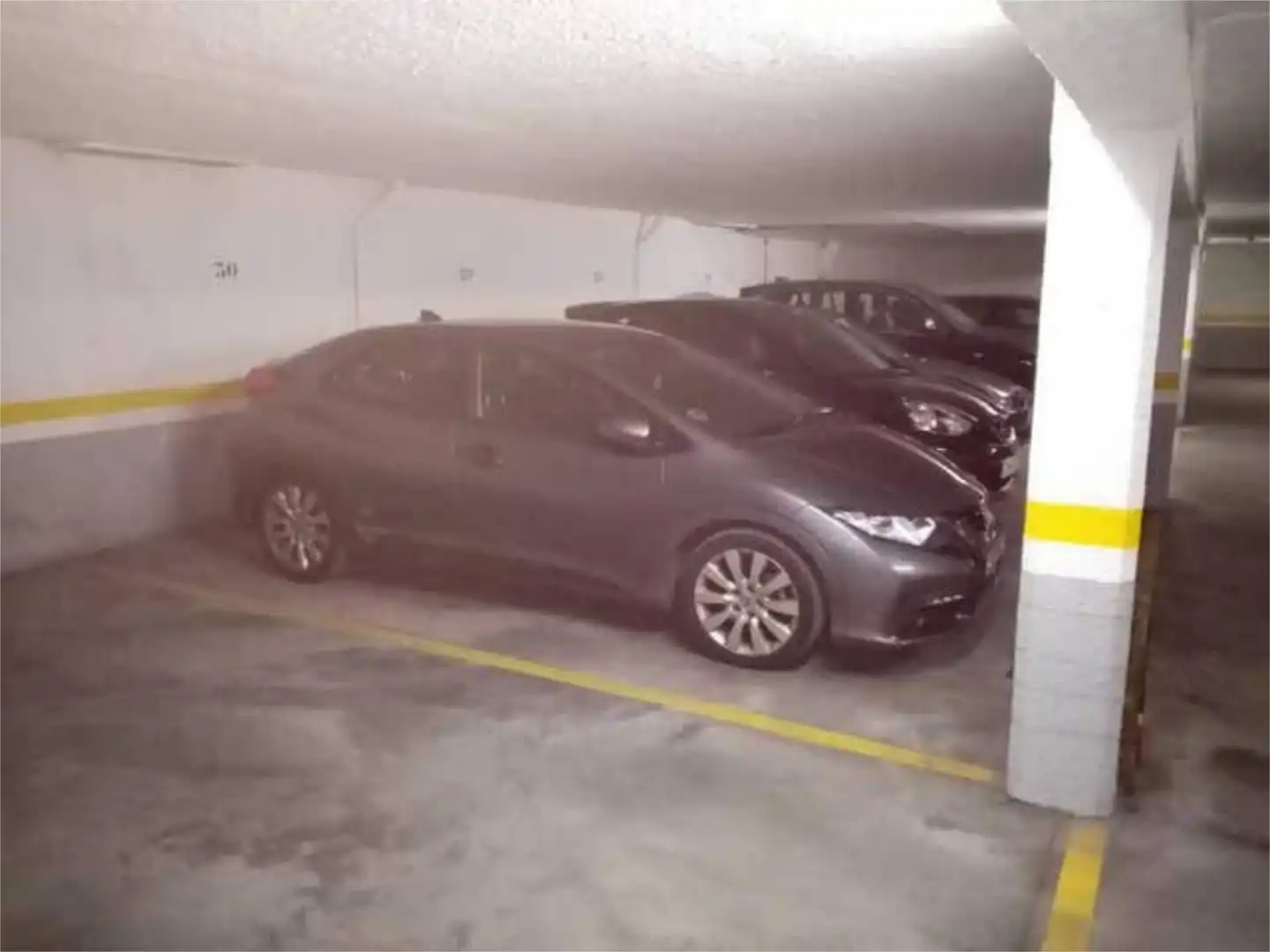 Garaje de alquiler en Santiago - Arana Parking de Garaje de alquiler en Vitoria - Gasteiz
