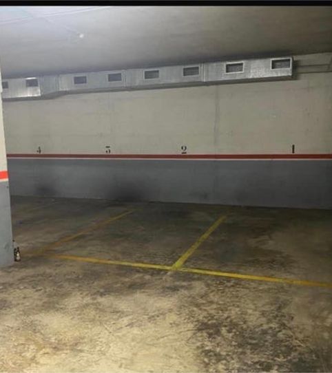Foto 2 de Garaje de alquiler en Escodines, Manresa