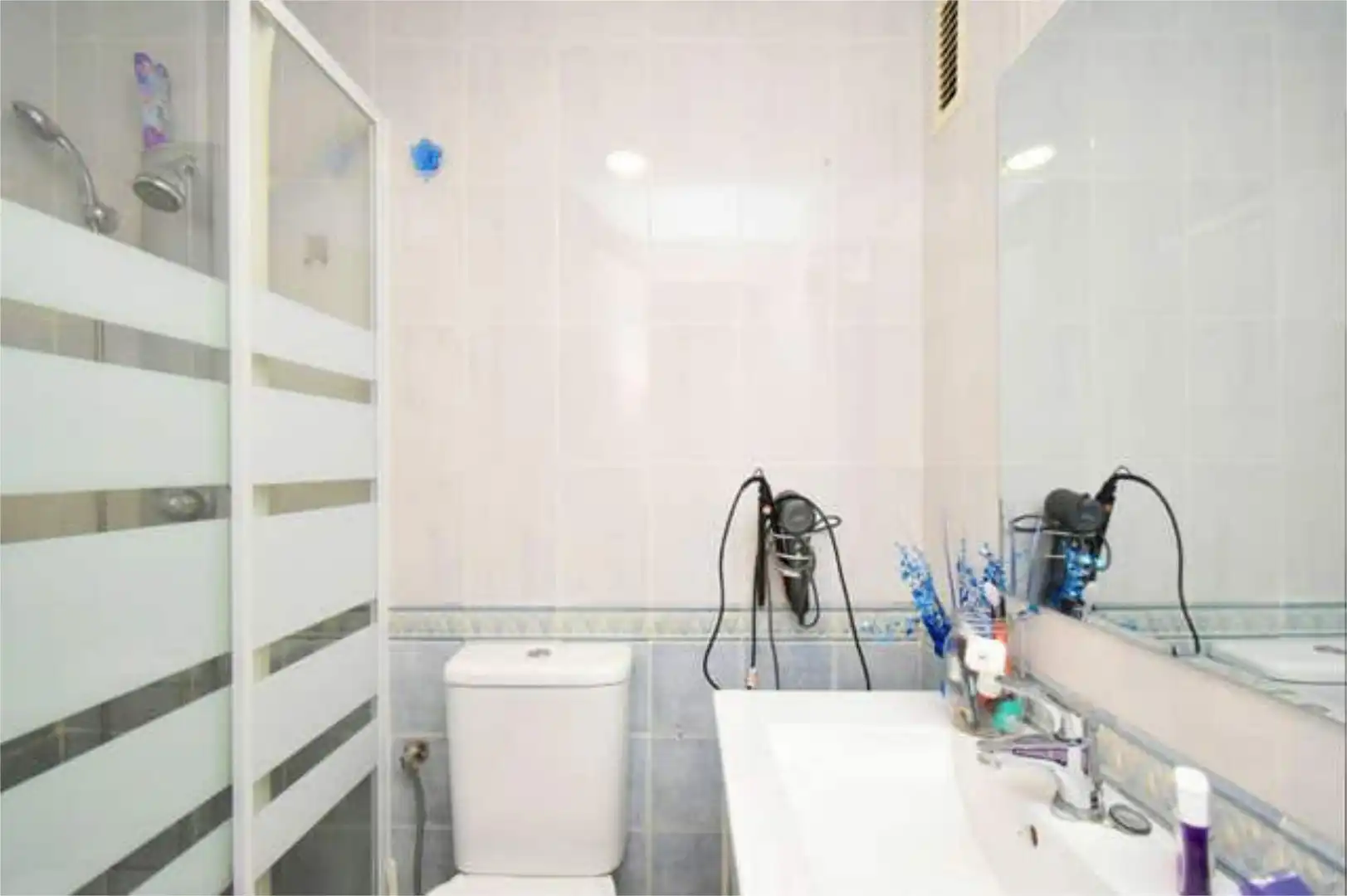 Flat for sale in Plaza de la Luz Bathroom of Flat for sale in El Ejido with Heating, Storage room and Furnished