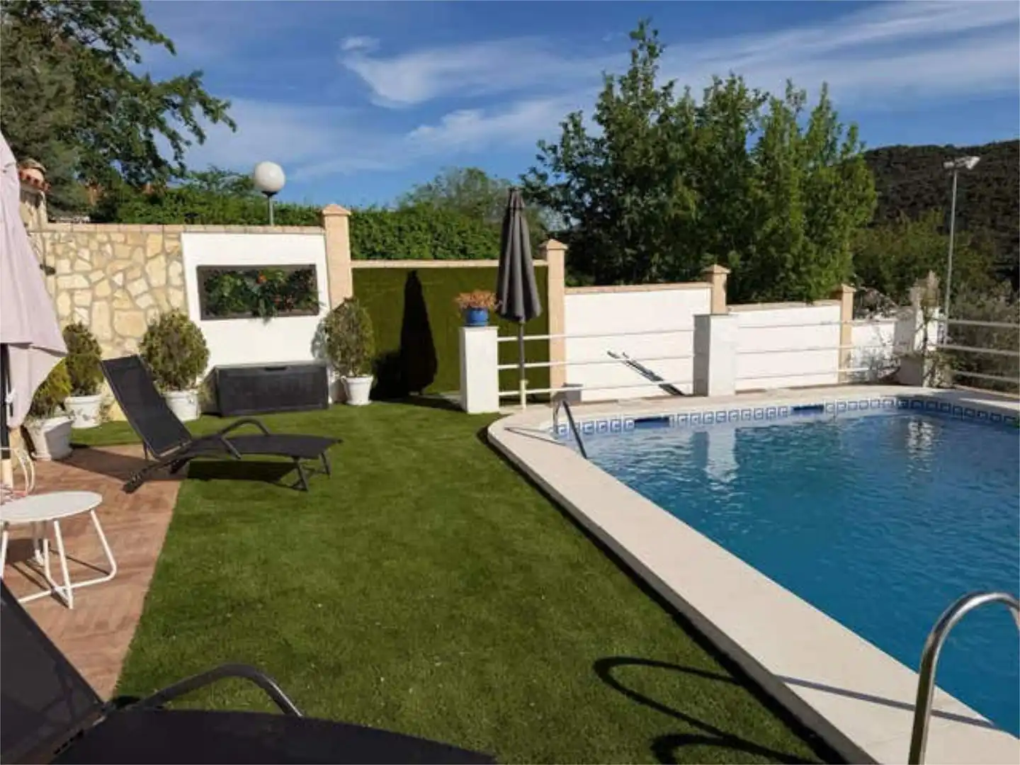 Piscina de Casa adosada en venda en Córdoba amb Calefacció, Jardí privat i Terrassa