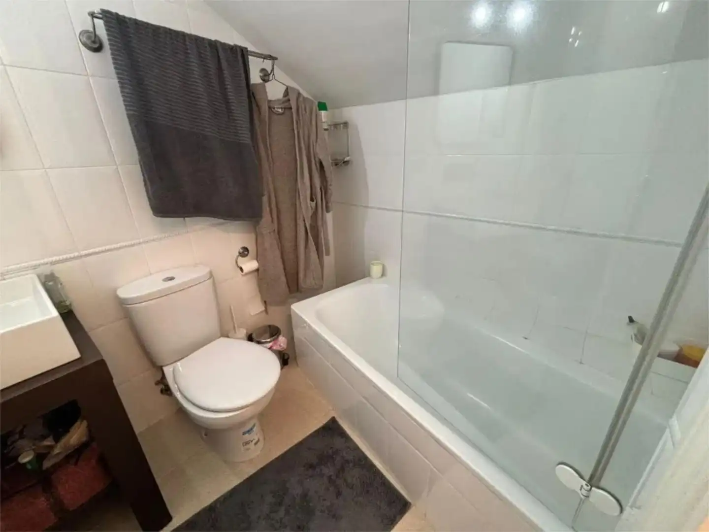 Bathroom of Flat for rent in Segovia Capital