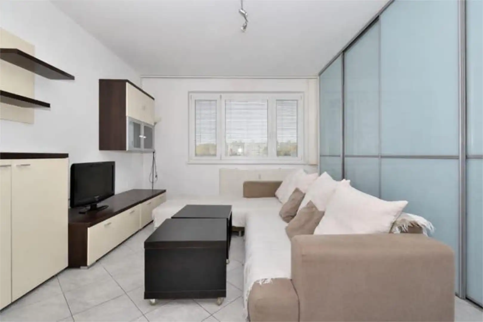 Apartamento en venta en Justicia - Chueca Sala de estar de Apartamento en venta en Madrid con Trastero y Amueblado