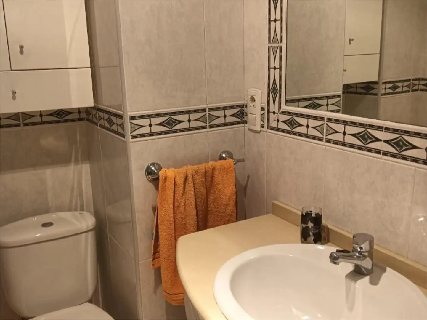 Flat for sale in Calle Doctor Carracido, 2, Casco Antiguo Bathroom of Flat for sale in Zamora Capital with Terrace and Balcony