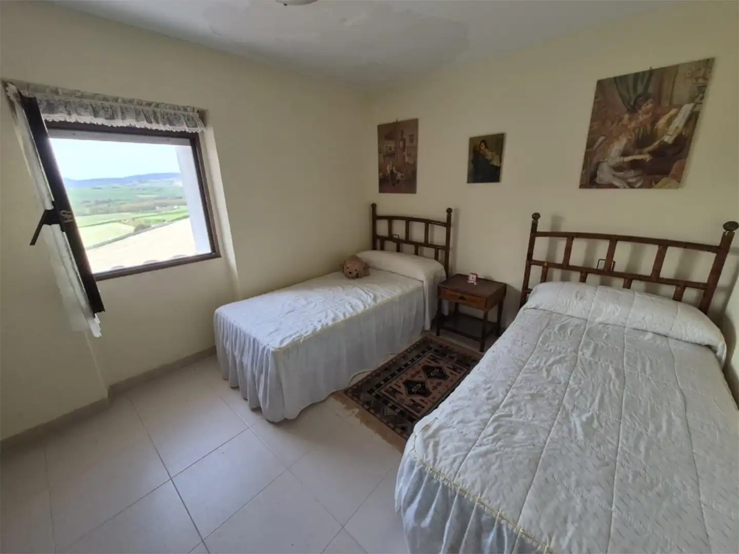 Finca rústica en venda a Condado de Treviño Dormitori de Finca rústica en venda en Condado de Treviño