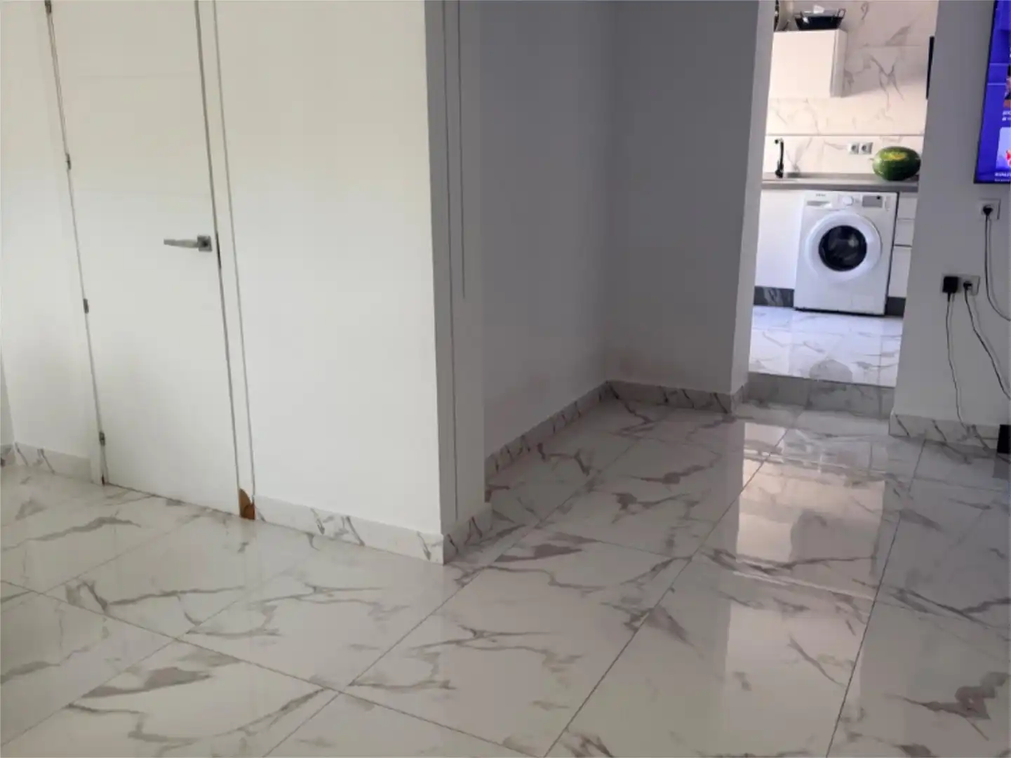Flat for sale in Algeciras  with Air Conditioner, Storage room and Furnished