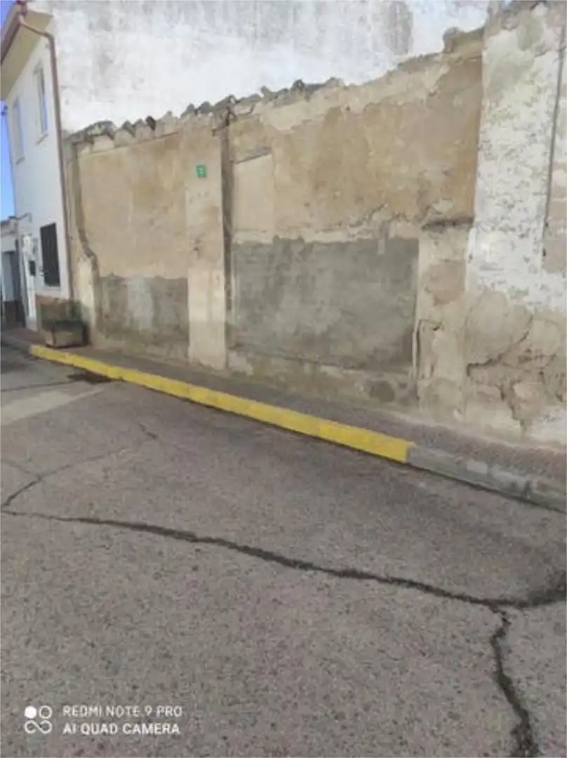 Aparcament de Casa adosada en venda en Corpa
