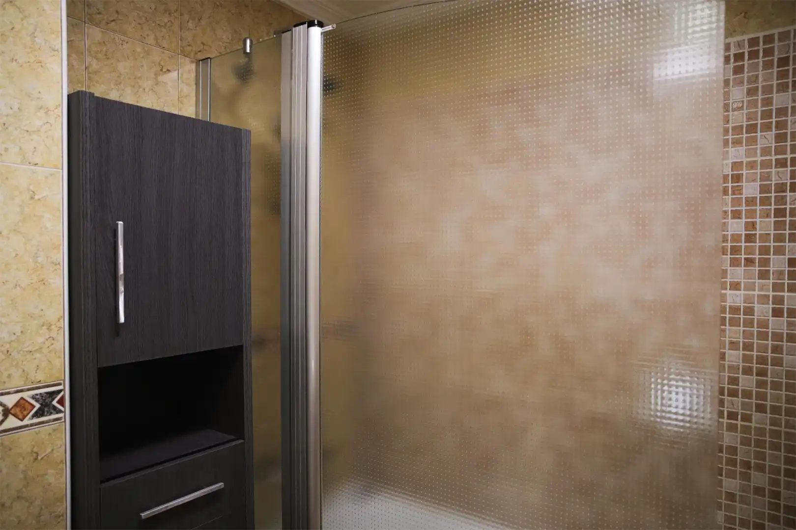 Flat for rent in Carrer Mariano Benlliure, 7, Reina Victoria - Miguel Hernández Bathroom of Flat for rent in Elche / Elx with Air Conditioner, Furnished and Oven