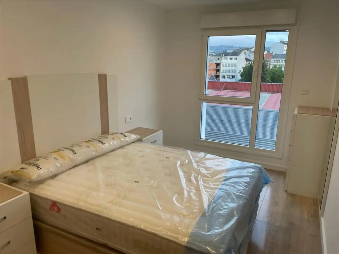 Piso de alquiler en Rua Da Gandara, Sarria Habitación de Piso de alquiler en Sarria con Calefacción, Terraza y Trastero