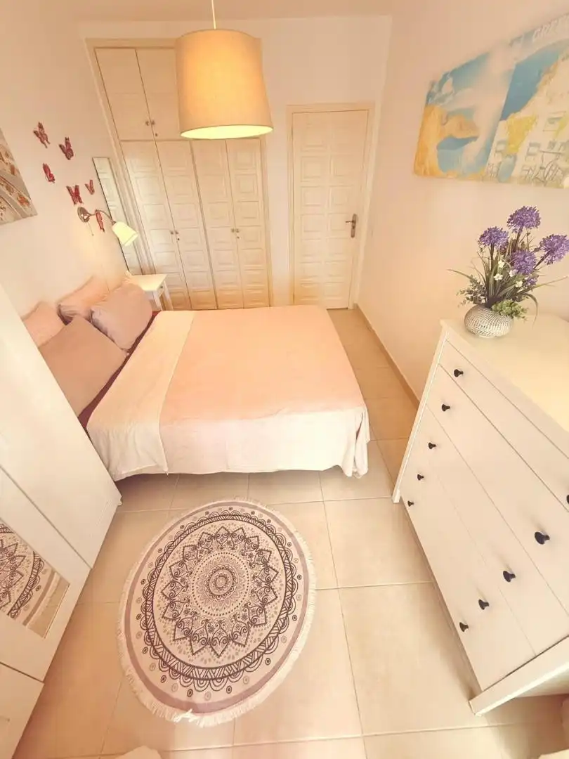 Habitación de Piso de alquiler en San Miguel de Abona con Aire acondicionado, Jardín privado y Terraza