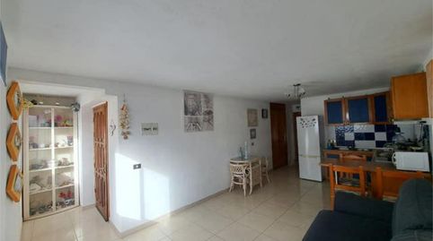Foto 3 de Piso en venta en La Camella, Arona