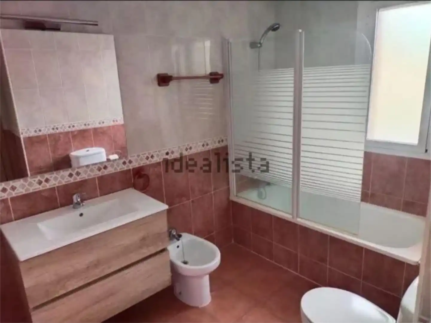 Houses for sale in Calle Puente Nuevo, 1, Navaluenga Bathroom of Houses for sale in Navaluenga with Terrace