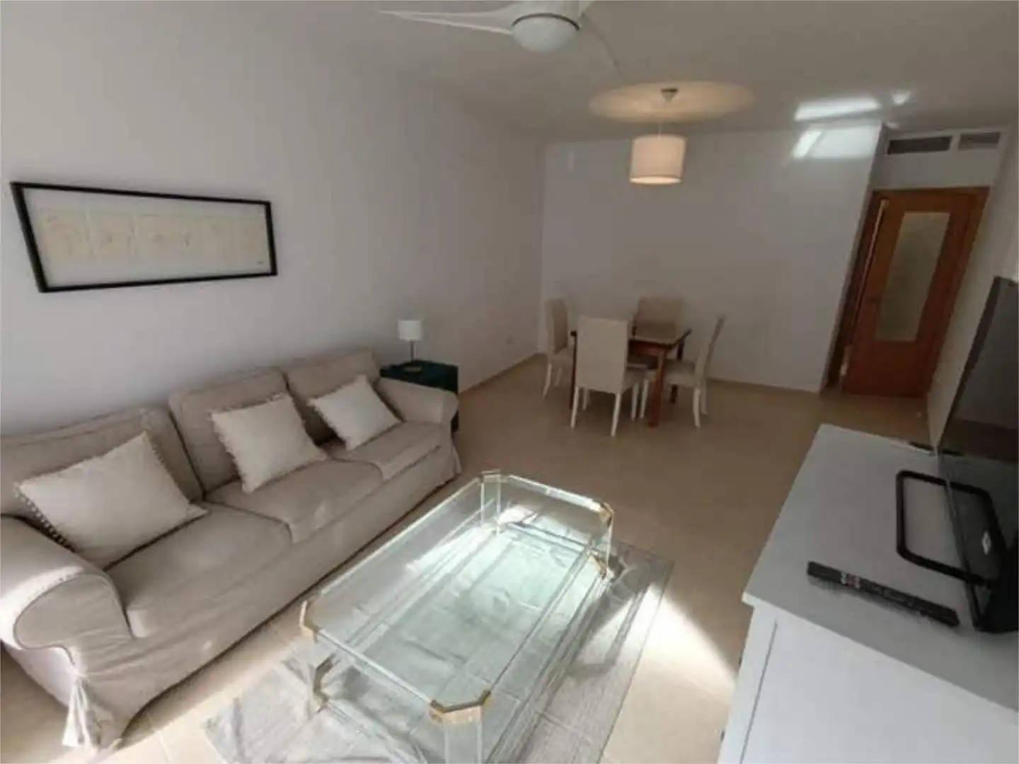 Piso de alquiler en Albox Sala de estar de Piso de alquiler en Albox con Terraza y Amueblado