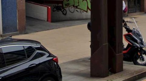 Foto 2 de Garaje de alquiler en Avenida de la Constitución, 28, Laviada, Gijón