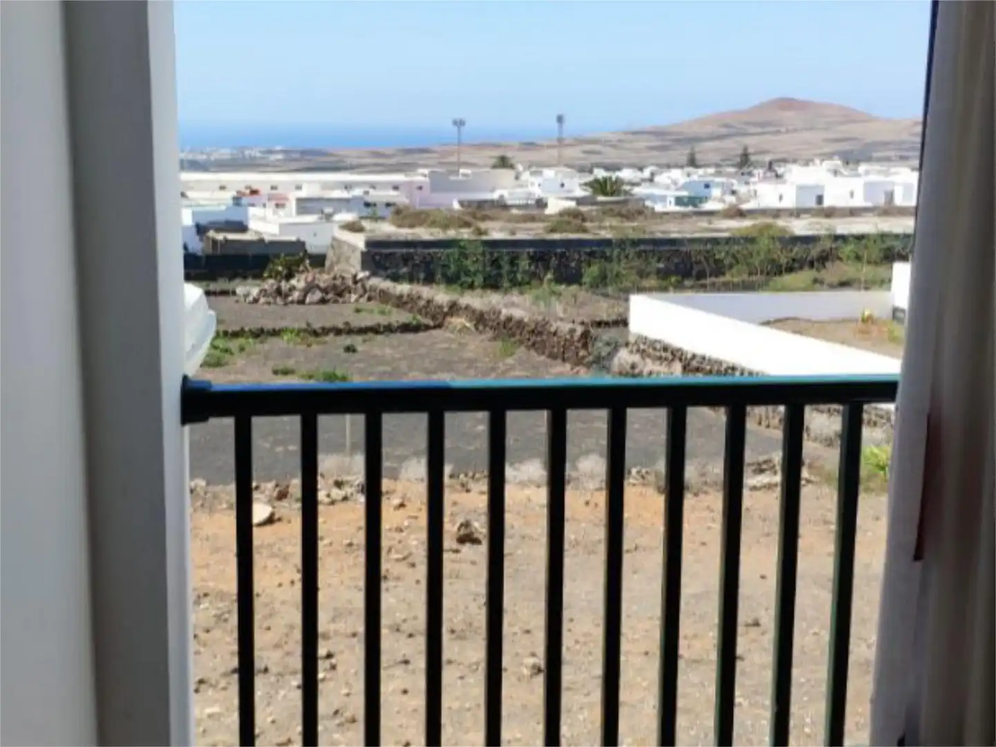 Vista exterior de Pis en venda en San Bartolomé amb Terrassa, Moblat i Aparcament comunitari