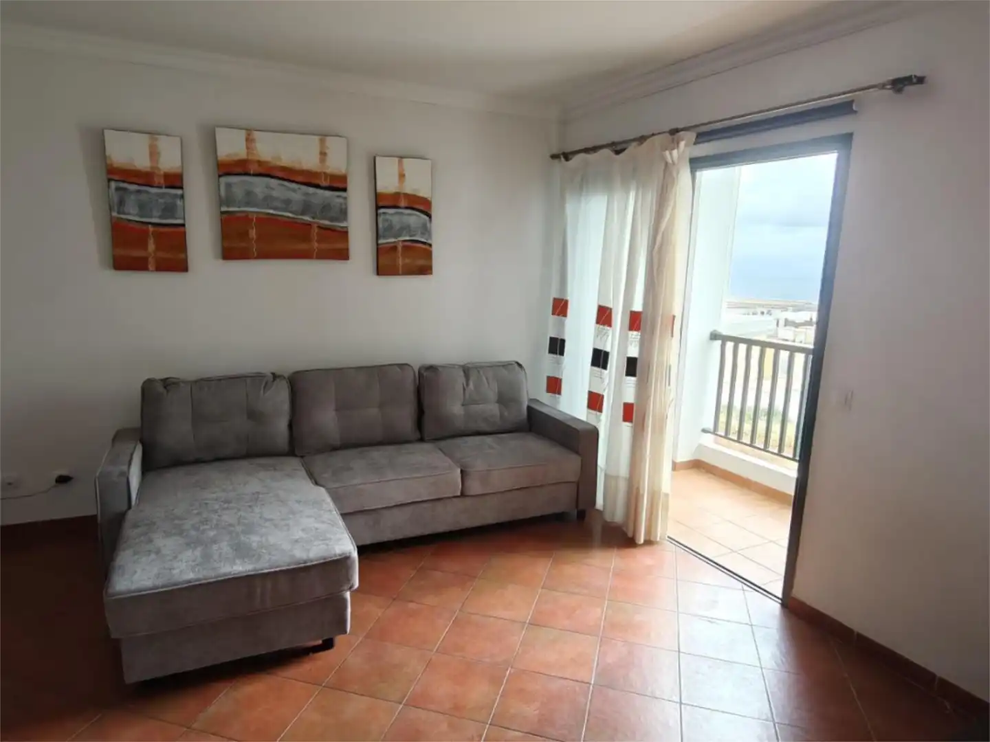 Sala d'estar de Pis en venda en San Bartolomé amb Terrassa, Moblat i Aparcament comunitari