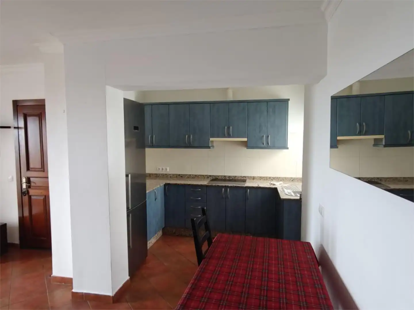 Cuina de Pis en venda en San Bartolomé amb Terrassa, Moblat i Aparcament comunitari