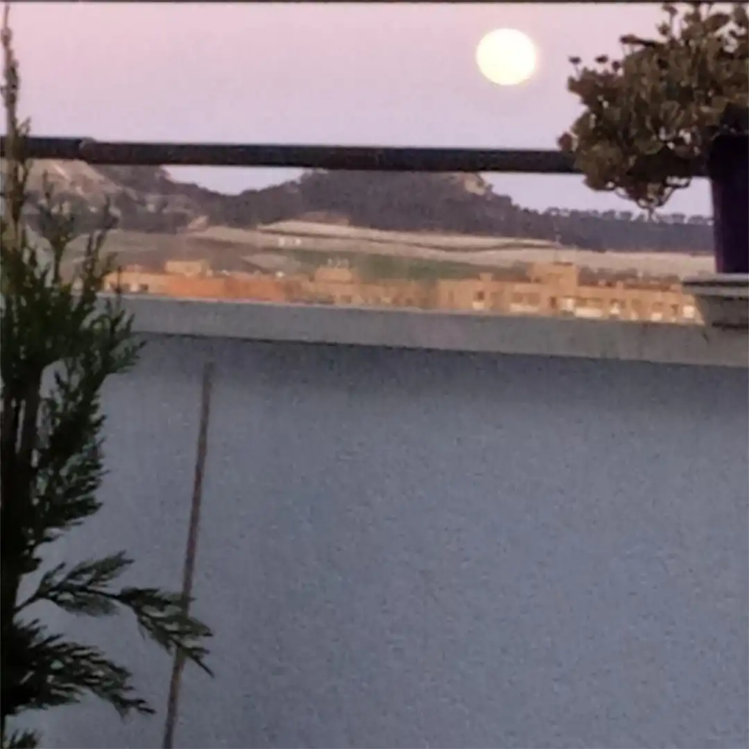 Àtic en venda a Lugar Sector 34 Arcas Reales, Delicias Vista exterior de Àtic en venda en Valladolid amb Moblat i Balcó