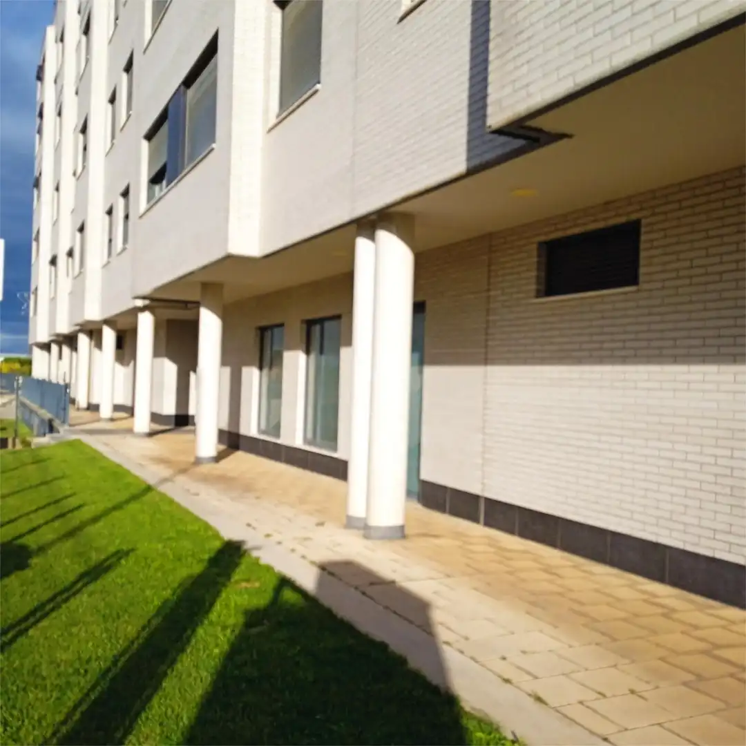 Àtic en venda a Lugar Sector 34 Arcas Reales, Delicias Vista exterior de Àtic en venda en Valladolid amb Moblat i Balcó