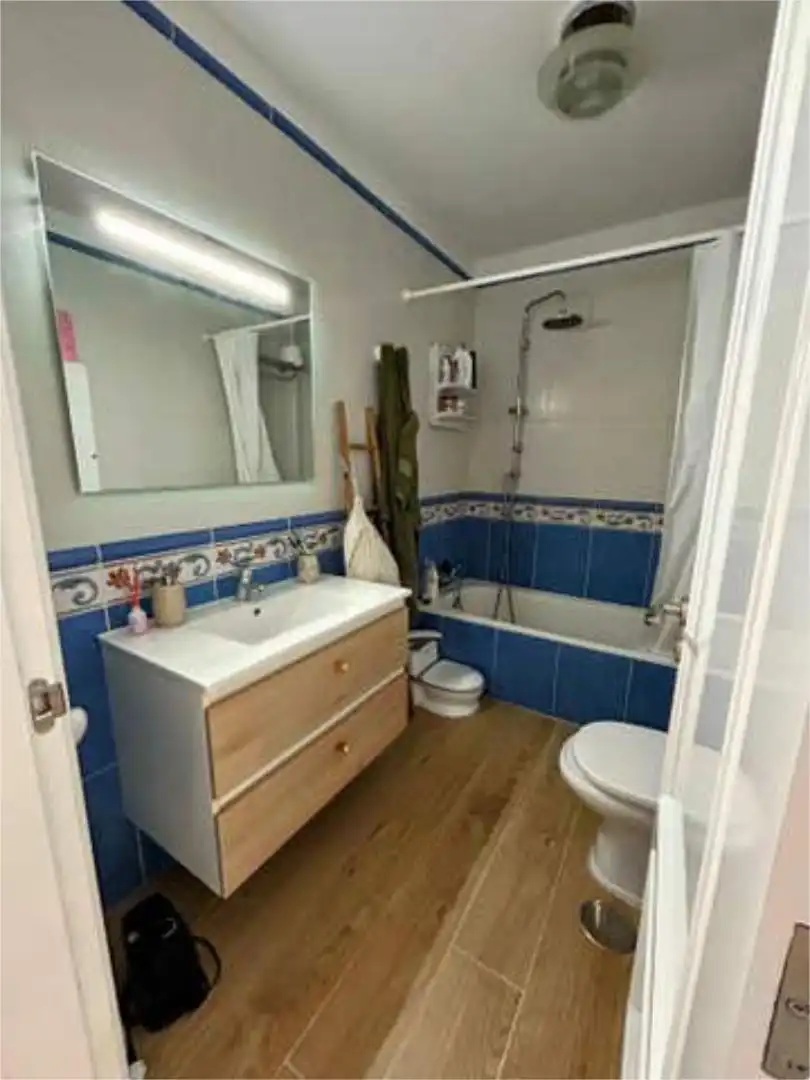 Piso en venta en Tamaimo - Arguayo Baño de Piso en venta en Santiago del Teide con Terraza, Trastero y Amueblado