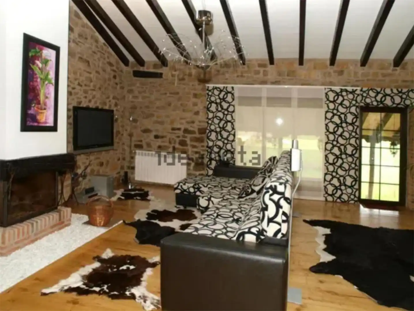 Sala de estar de Casa adosada en venta en Arenas de Iguña con Calefacción, Jardín privado y Parquet
