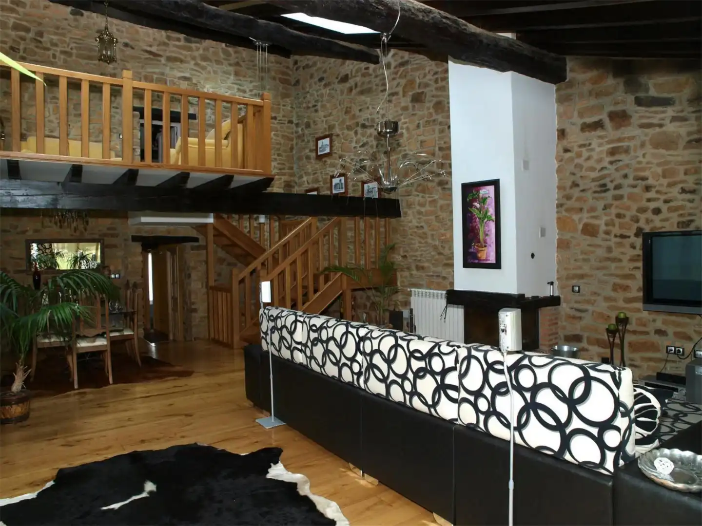 Sala de estar de Casa adosada en venta en Arenas de Iguña con Calefacción, Jardín privado y Parquet