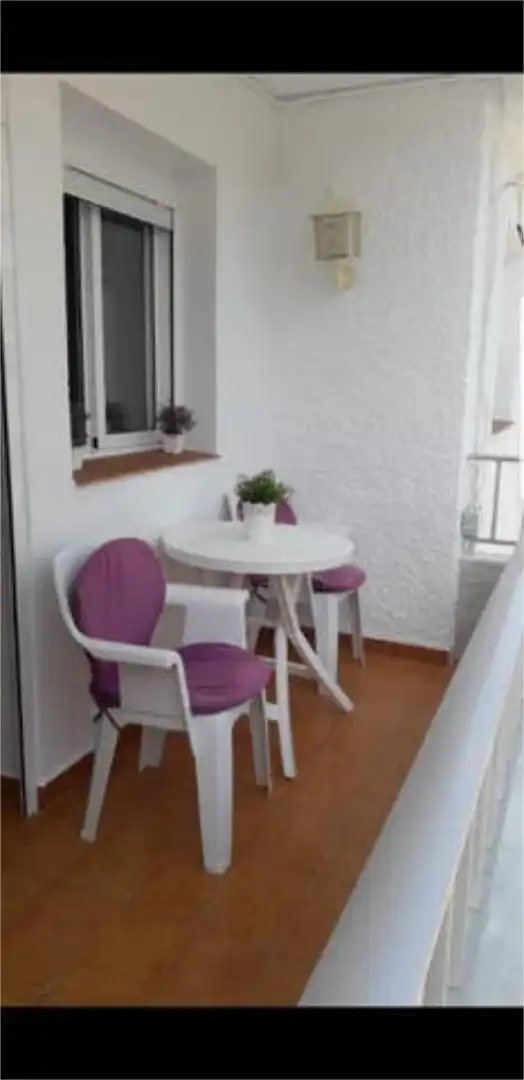 Piso de alquiler en Las Palmeras - Dehesilla Piso de alquiler en Las Palmeras - Dehesilla