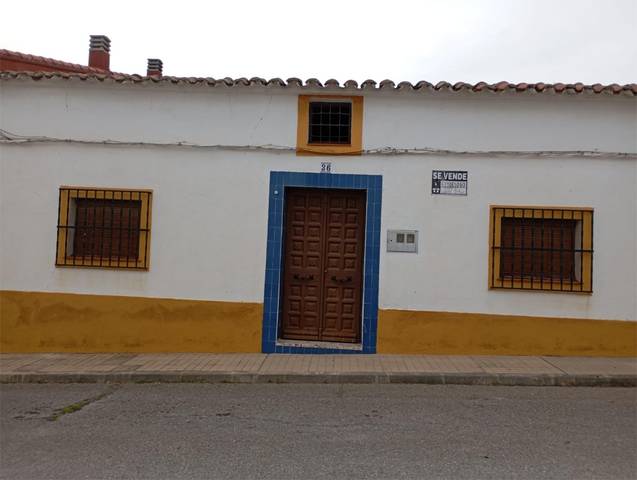 Casa adosada en Venta en Calle Puerta Llerena, 36 en Hornachos