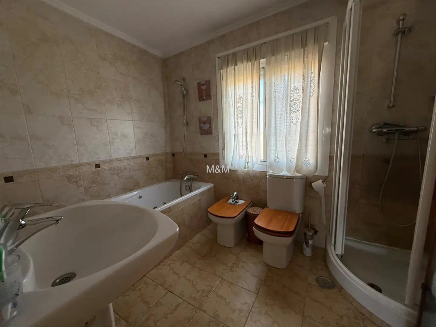 Casa o xalet en venda a Urbanización el Romeral, 1, El Mirador - Grillero Bany de Casa o xalet en venda en Arganda del Rey amb Aire condicionat, Terrassa i Piscina