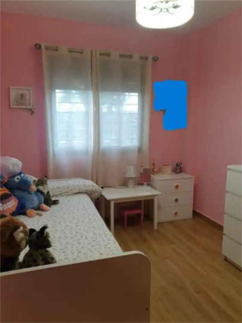 Casa adosada en venda a Arenal - La Pólvora Dormitori de Casa adosada en venda en Dos Hermanas amb Calefacció, Jardí privat i Terrassa