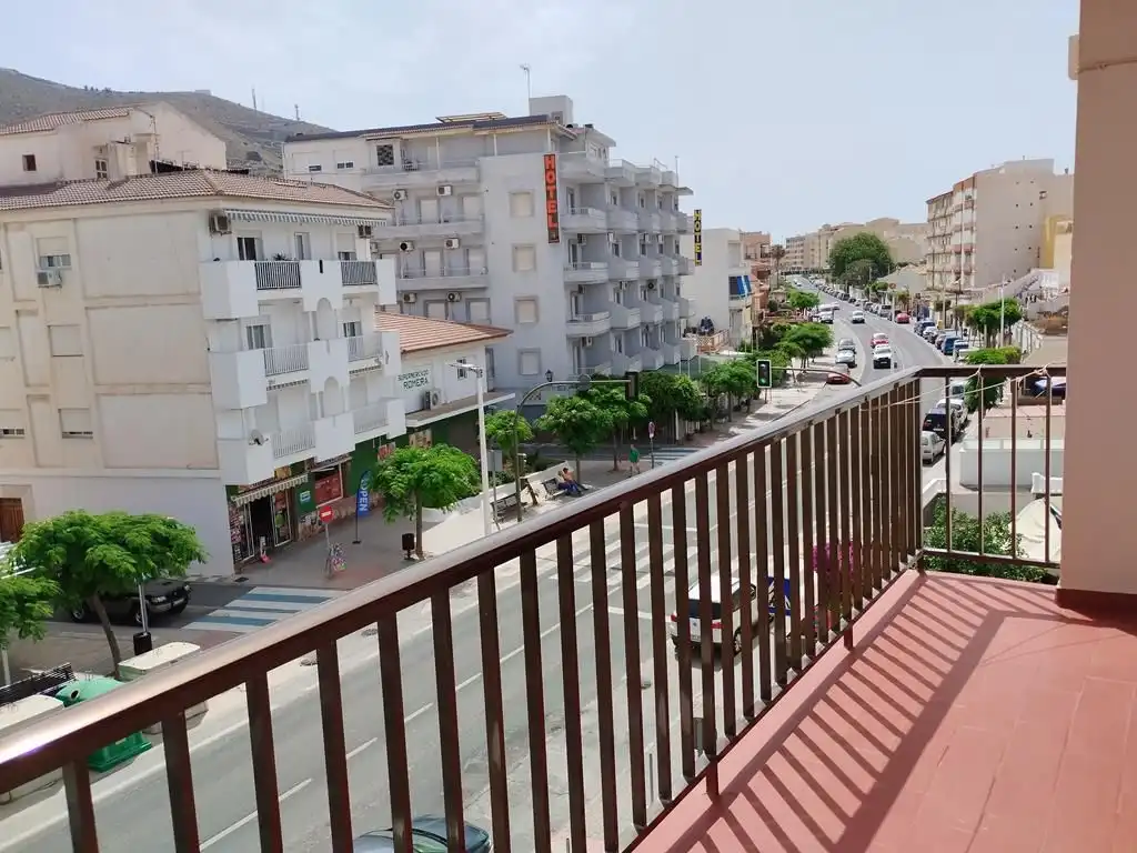 Vista exterior de Pis en venda en Torrenueva Costa amb Terrassa