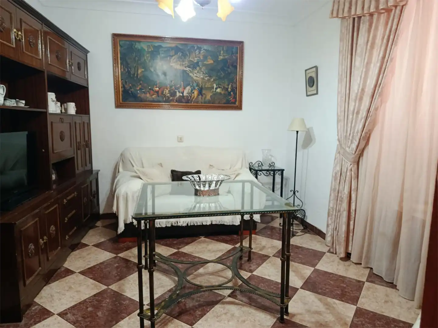Casa adosada en venda a Calle Cristo de los Caminantes, 13, Espejo Sala d'estar de Casa adosada en venda en Espejo amb Calefacció i Moblat