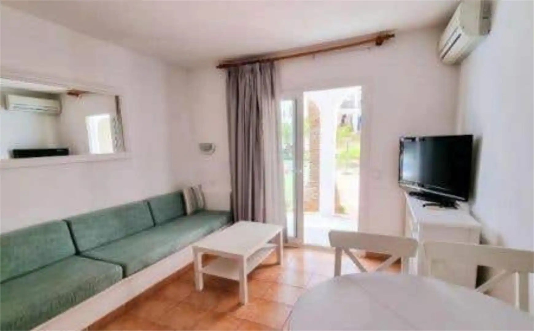 Apartamento en venta en Santa Eulària Sala de estar de Apartamento en venta en Santa Eulària des Riu con Calefacción, Jardín privado y Terraza