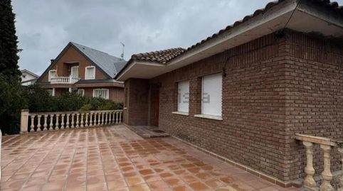 Foto 2 de Casa o xalet en venda a Calle de Los Álamos, 6, Serranillos del Valle, Madrid