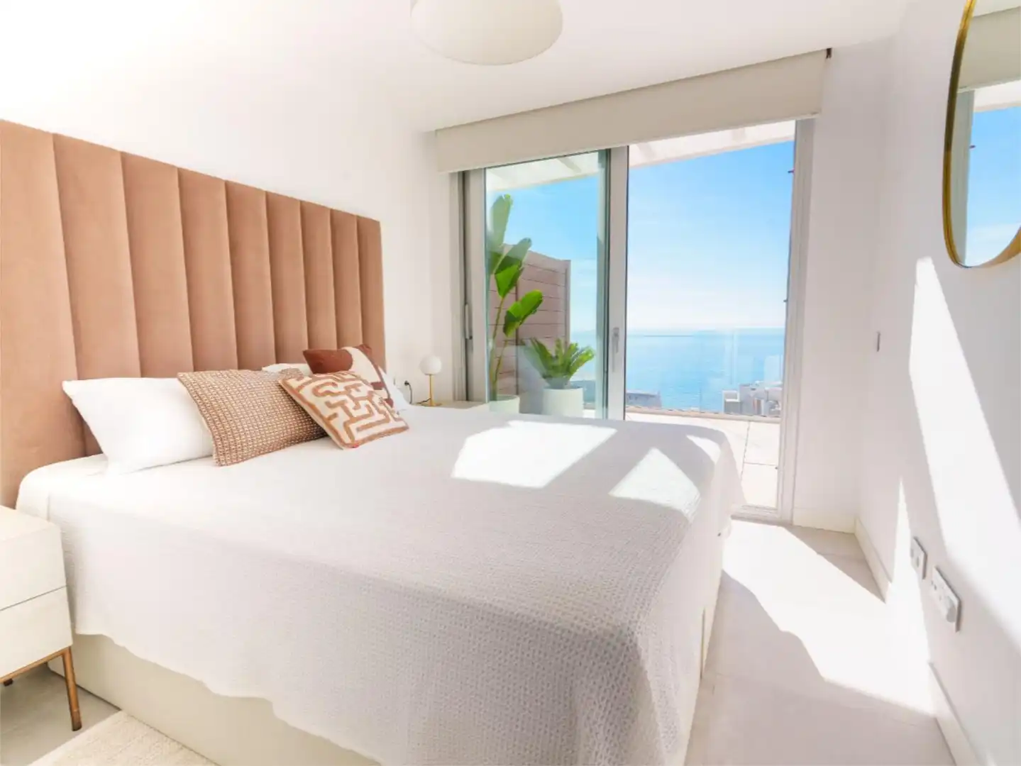 Flat for sale in Calle Margarita Salas, 1, Las Gaviotas - Carvajal Bedroom of Flat for sale in Fuengirola with Air Conditioner, Terrace and Swimming Pool