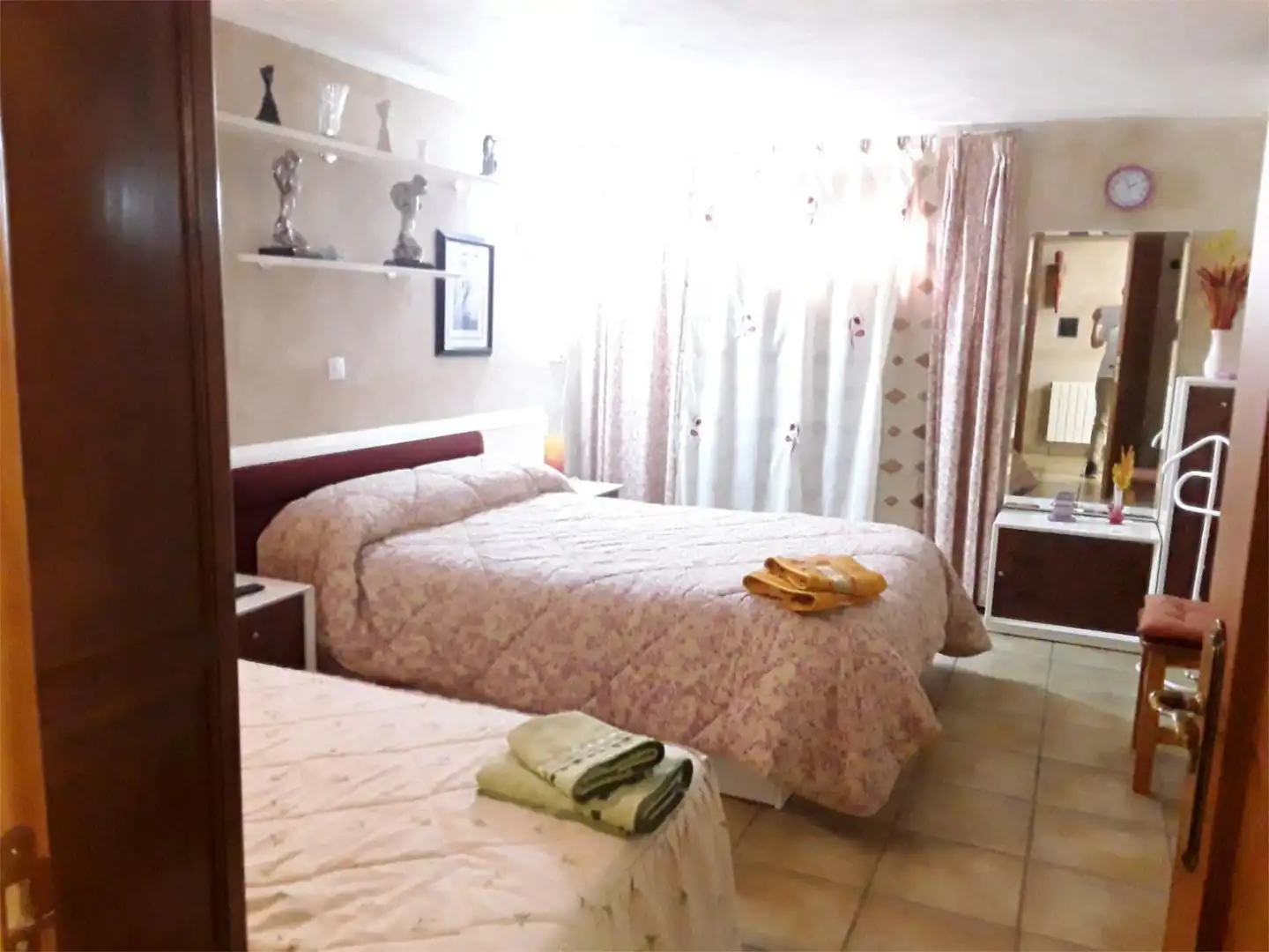 Dormitori de Casa o xalet en venda en Castellar de Santiago amb Aire condicionat, Calefacció i Jardí privat