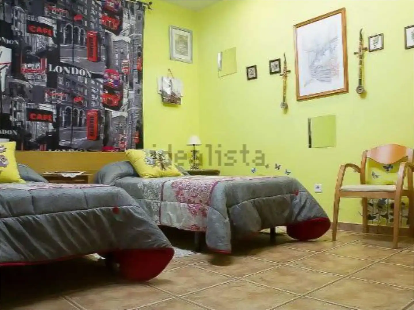 Dormitori de Casa o xalet en venda en Castellar de Santiago amb Aire condicionat, Calefacció i Jardí privat