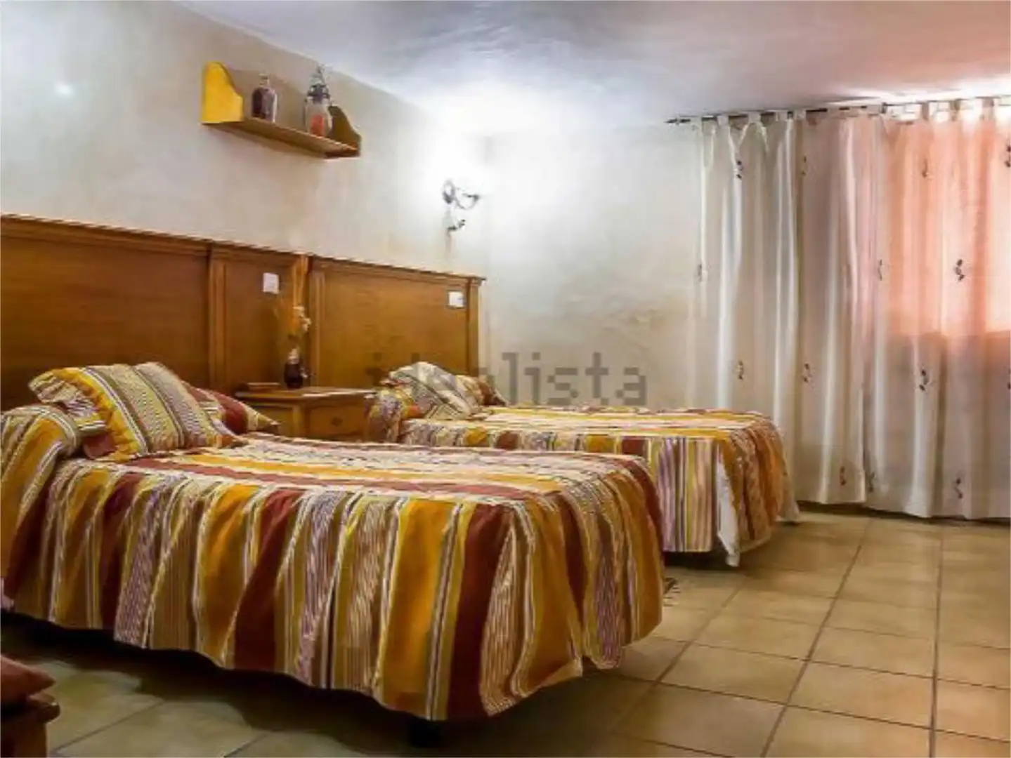 Dormitori de Casa o xalet en venda en Castellar de Santiago amb Aire condicionat, Calefacció i Jardí privat