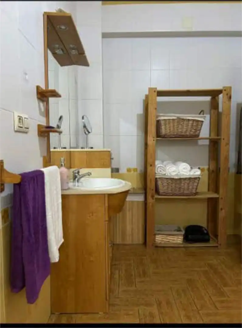 Baño de Piso de alquiler en Córdoba con Terraza