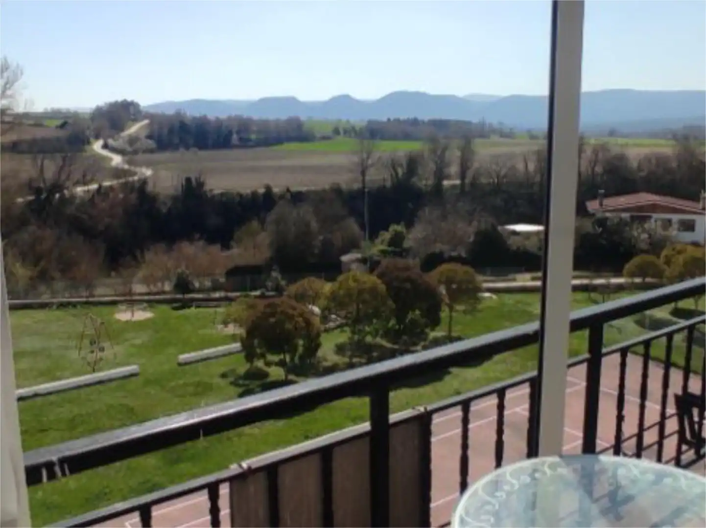 Piso en venta en Calle Jerea, 15, Trespaderne Jardín de Piso en venta en Trespaderne con Parquet, Amueblado y Balcón