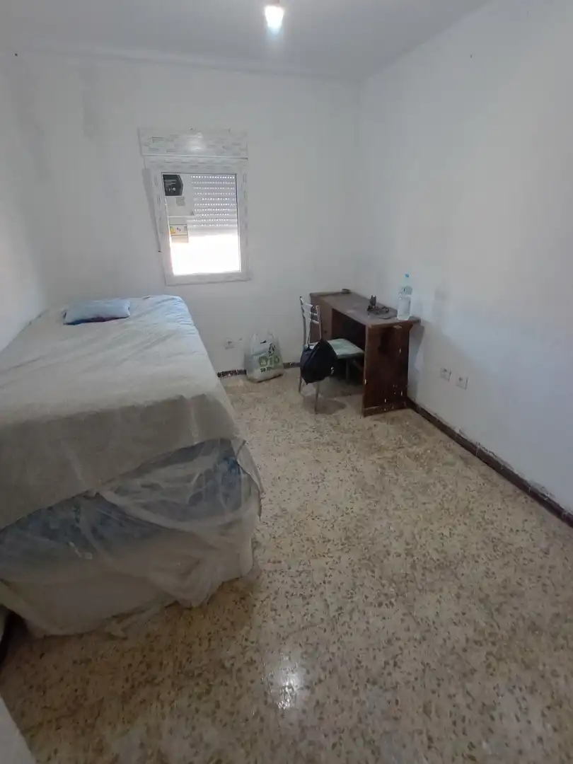 Bedroom of Flat for sale in Sevilla