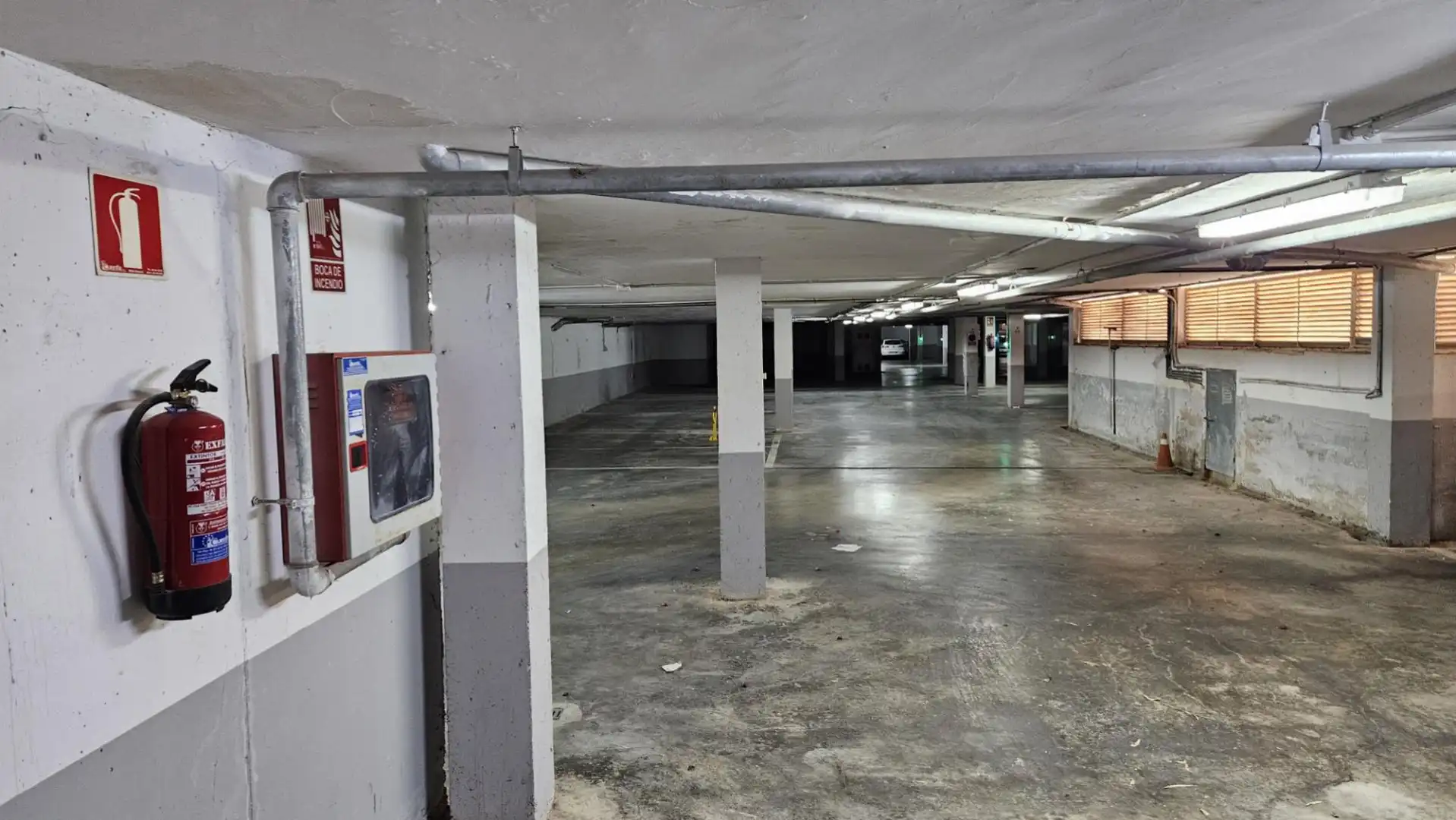 Garage for rent in Carretera de les Marines a Dénia, 131, Les Bovetes - La Felicidad Parking of Garage for rent in Dénia