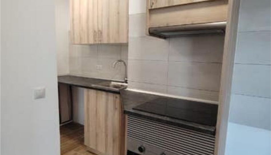 Apartamento de alquiler en Costillares, Madrid Capital - imagen 1 Foto 1 de Apartamento de alquiler en Costillares, Madrid Capital