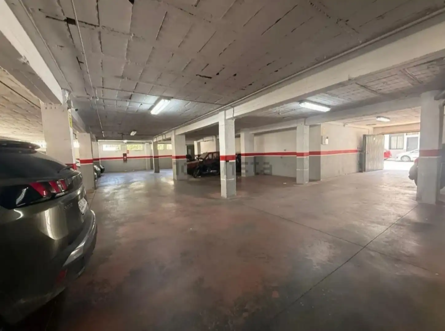 Pis en venda a Calle Emilio Thuillier, 27, Barrio de Ciudad Jardín Aparcament de Pis en venda en Málaga Capital amb Terrassa i Balcó